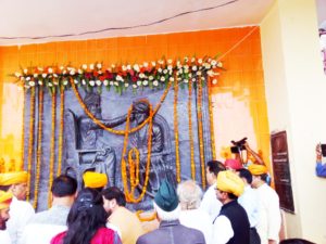 celebrating-195th-state-foundation-day-raj-tilak-divas-of-maharaja-gulab-singh-at-akhnoor-on-17th-june-2016-1