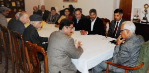 GOVERNOR MEETING DELEGATION OF DOGRA SADAR SABHA-28